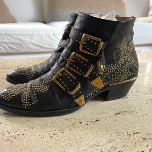Chloe Susanna boots in black leather with gold studs Size 38